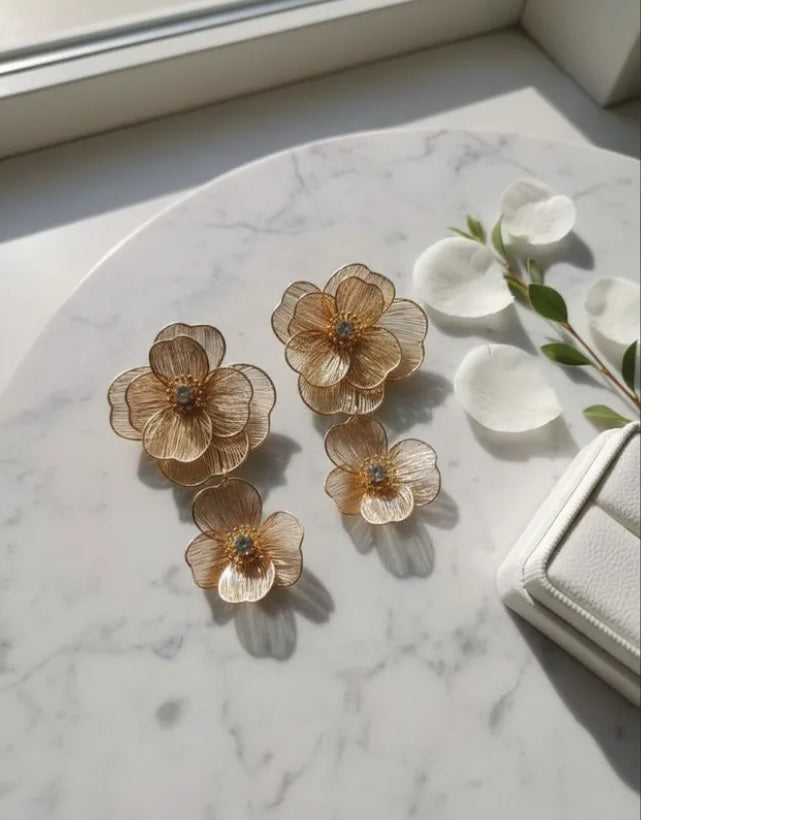 Aros «Doble Flor Calada» Dorado