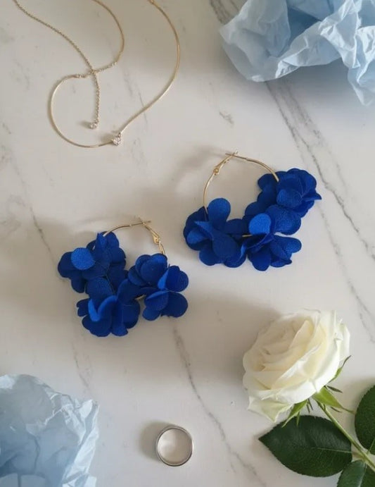 Aros Flor En Tela Azul/ Diseño Minimalista