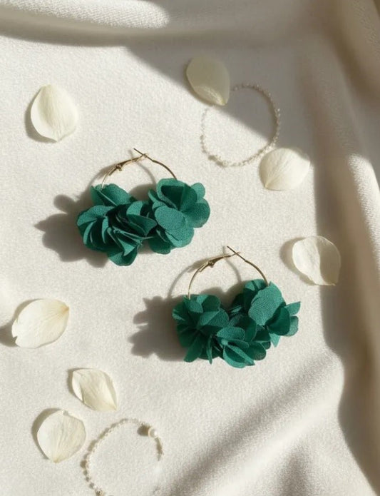Aros Flor En Tela Verde/ Diseño Minimalista