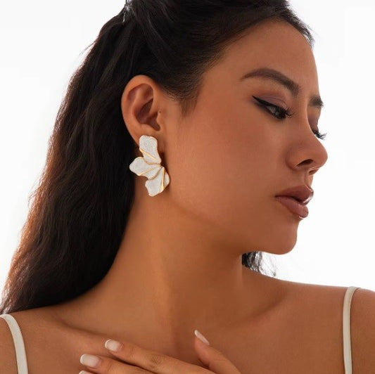 Aros “Flor Grande Multicolor – Stud” Blanco