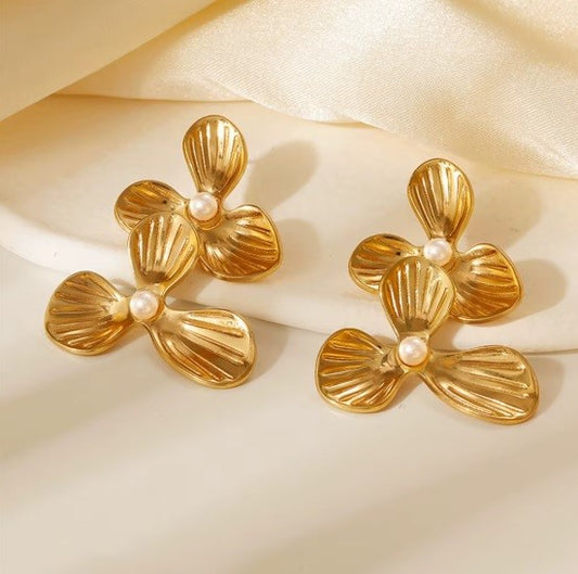 Aros “Doble Flor Dorada”